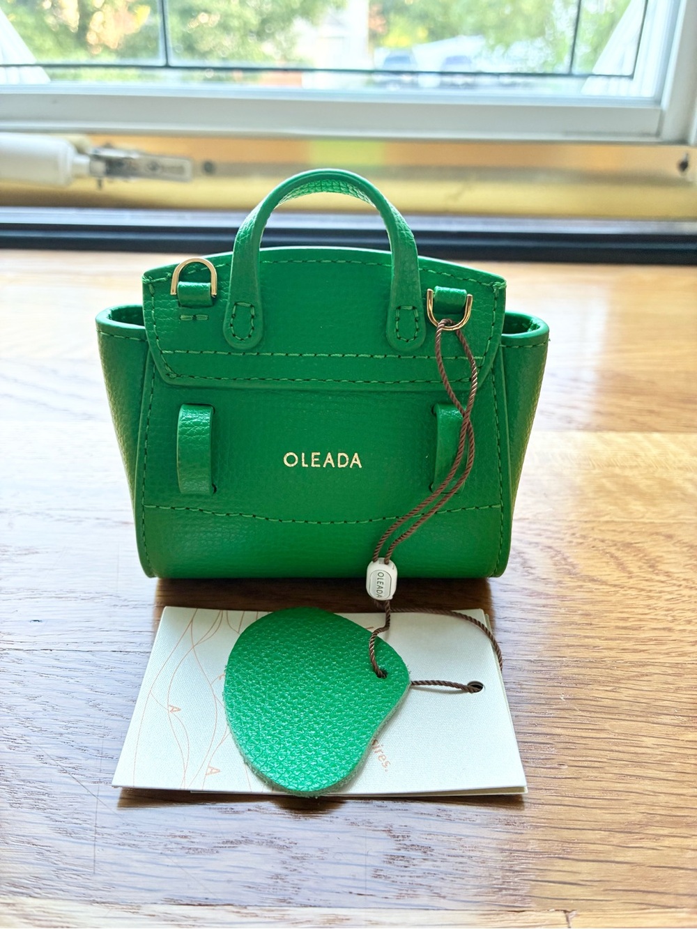Oleada Miniature Purse Belt Purse or Charm Pebbled Leather Pistachio Green NWT - Picture 2 of 8